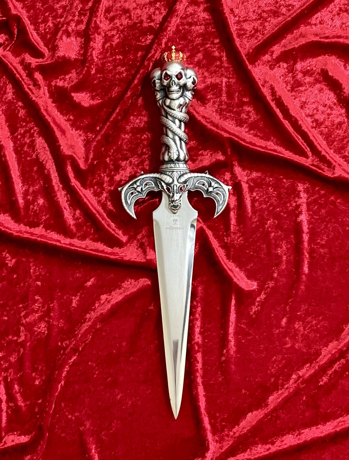 Marto Conan Cimmerian Demon Dagger