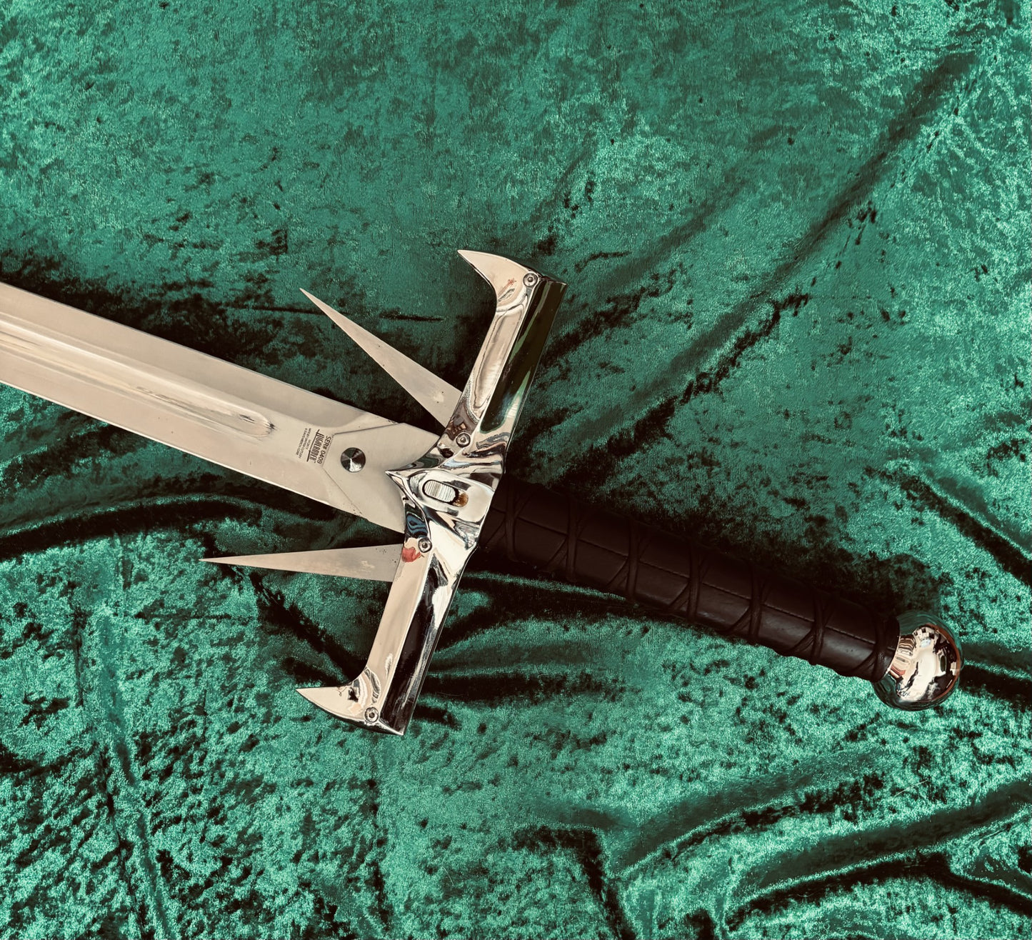 United Cutlery Highlander Kurgan Sword